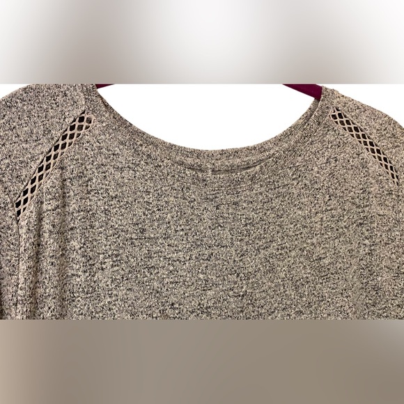 Lane Bryant 14/16 Gary Tunic Top. - Picture 2 of 2